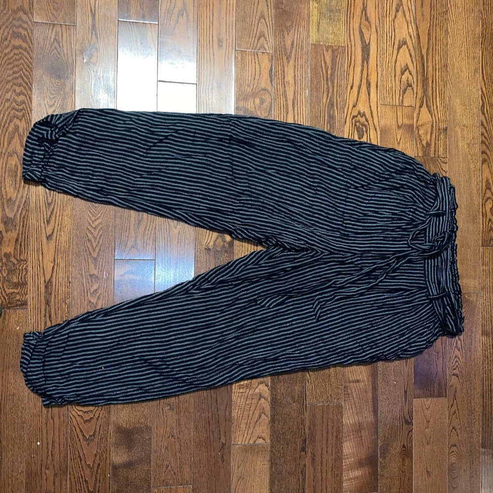 American Eagle Striped Pants